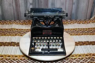 Lloyd Junior antik írógép