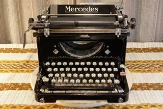 Mercedes kölcsönözhető antik írógép