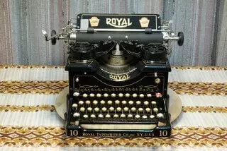 Royal 10 antik írógép